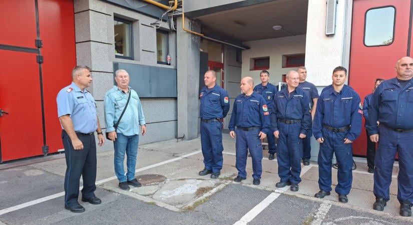Gyalog indult volna munkába, de különleges meglepetés várta a szolnoki tűzoltót
