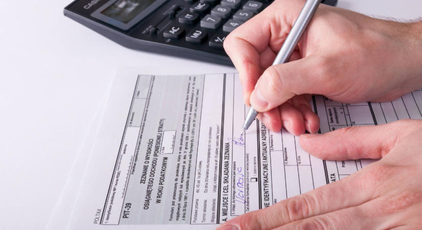 Most közölték: Több adózási és vámszabály is megváltozik mától - íme a részletek