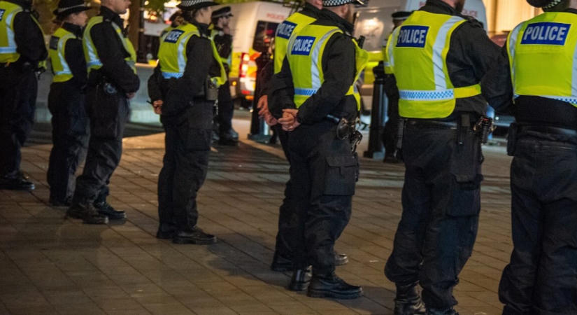 Új fegyvert vet be a rendőrség a bűnözők ellen Londonban
