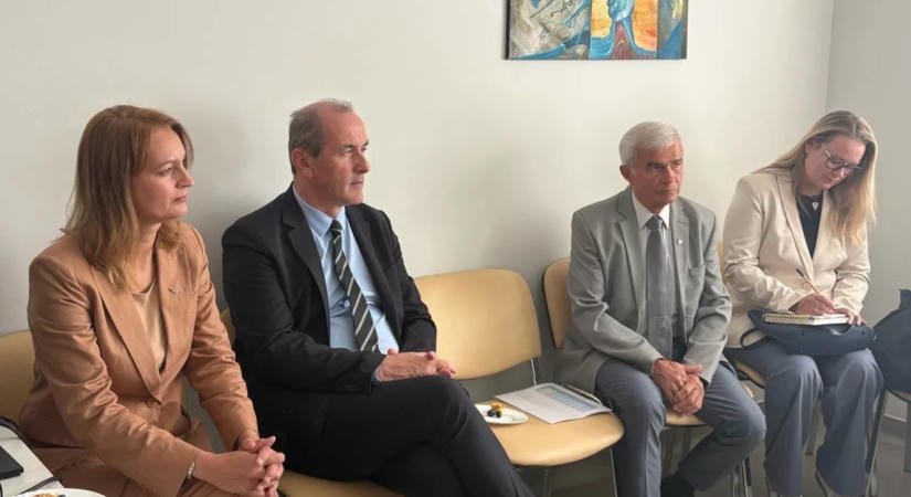 Egészségügyi körúton járt a térségben Forsthoffer Ágnes és Dr. Hegedűs Zsolt