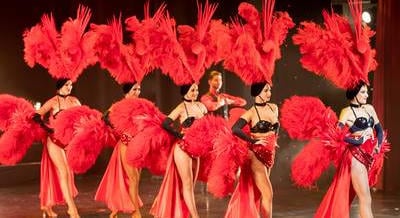 Budapest egy estére Las Vegasszá változik – Vacsora és látványos show a város tetején