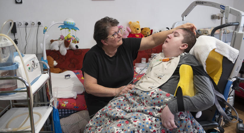 Falak fogságában: hónapok óta nem látott napfényt Boti