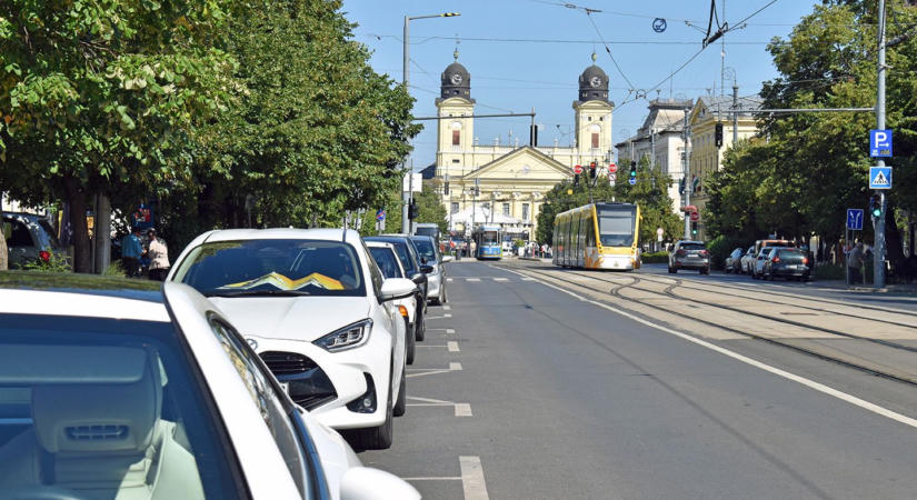 Lezárások miatt változik a parkolási rend Debrecenben