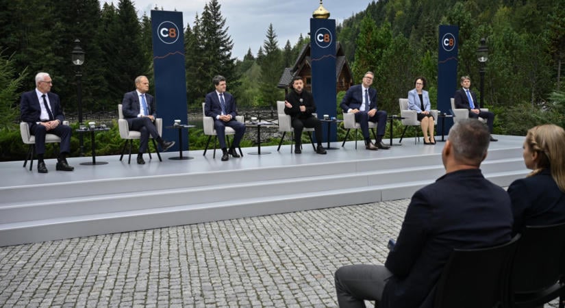 Kárpáti Nyolcak néven új regionális együttműködés indul Kijev kezdeményezésére