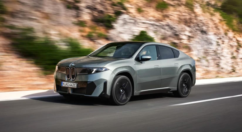 Íme az új debreceni BMW! Mutatjuk, mit tud az iX4!