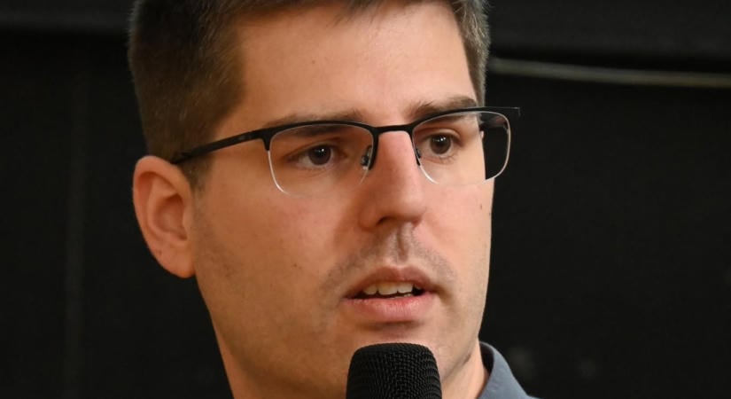 KÉPREGÉNYES KRÓNIKA Návai Péter: Jöttünk, láttunk, itt maradunk / Pagony Kiadó, Végtelen történelem sorozat