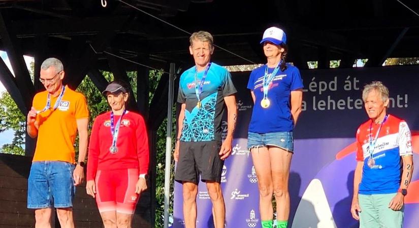 Triatlon: vasi érmek, sikerek Keszthelyen és Ajkán
