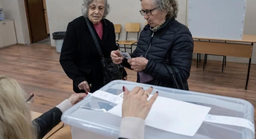 Bulgáriában elnökválasztás kezdődött