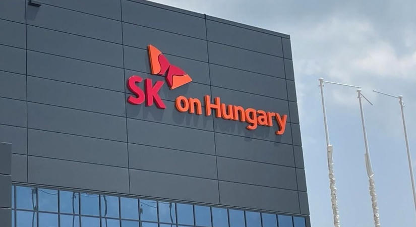 Brutális bírság az iváncsai akkugyárnak: 100 millióra büntette meg a kormányhivatal munkavédelmi hiányosságok miatt
