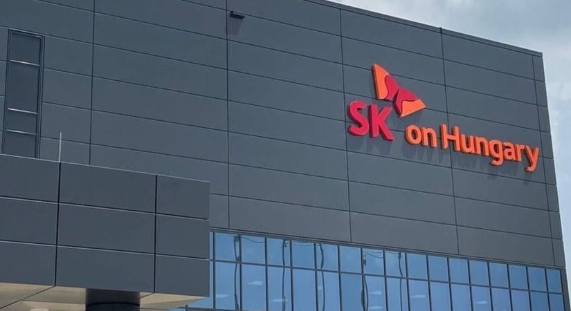 Újabb súlyos büntetést kapott az iváncsai akkumulátorgyár