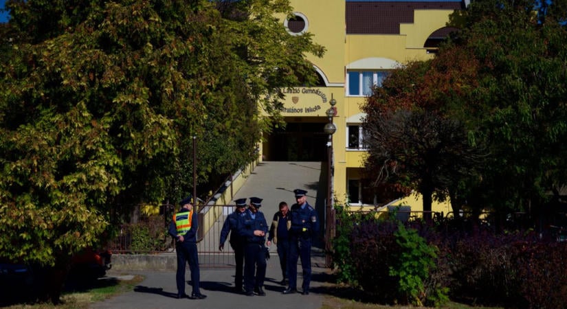 Bombariadó az iskolákban: Szegeden és Hódmezővásárhelyen is riasztották a hatóságokat