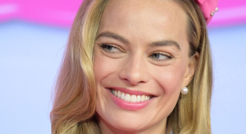 Margot Robbie bevallotta: ezért csókolta meg Brad Pittet