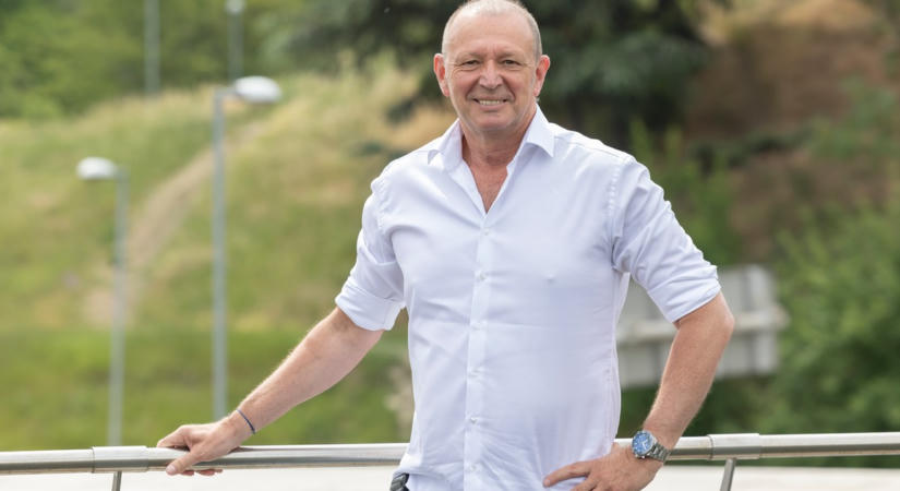 Ki van simulva Győrfi Pál - a volt mentőszóvivő a Szigeten bulizott