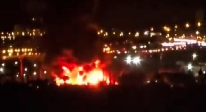 Videó: lángokban áll egy orosz olajraktár Szocsiban