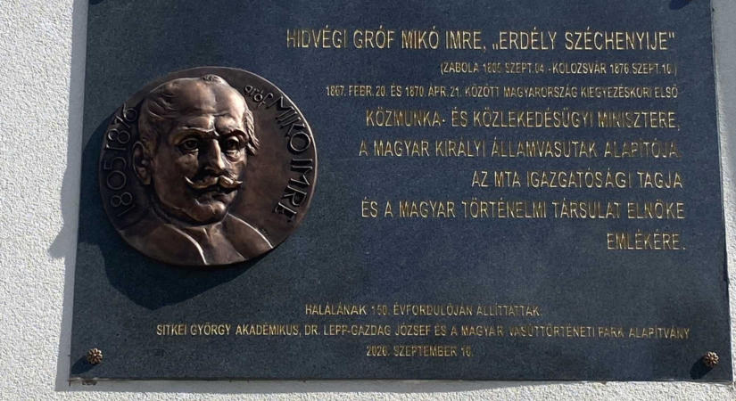 Kovászna helyett Budapesten: Mikó Imre plakettet avattak a halálának 150-ik évfordulóján