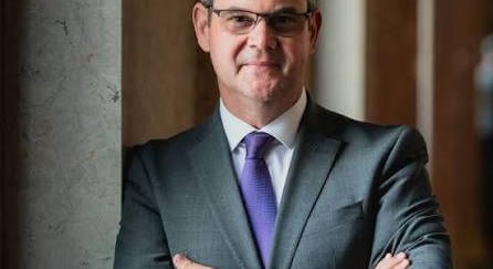 Egymilliós bírságot és megrovást kapott Takács Péter, a volt államtitkár fellebbez
