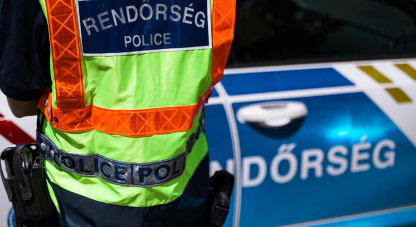 Hetekig halott anyjával élt a férfi, akit a Zirc közelében kiránduló nő megerőszakolásával gyanúsítanak