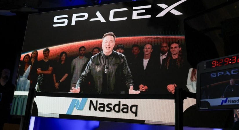 Nem erre számított Elon Musk: új kráter jelent meg a Holdon a SpaceX miatt