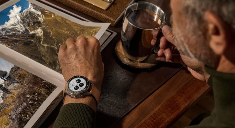 Csúcskategóriás prémium okosórával állt elő a Garmin