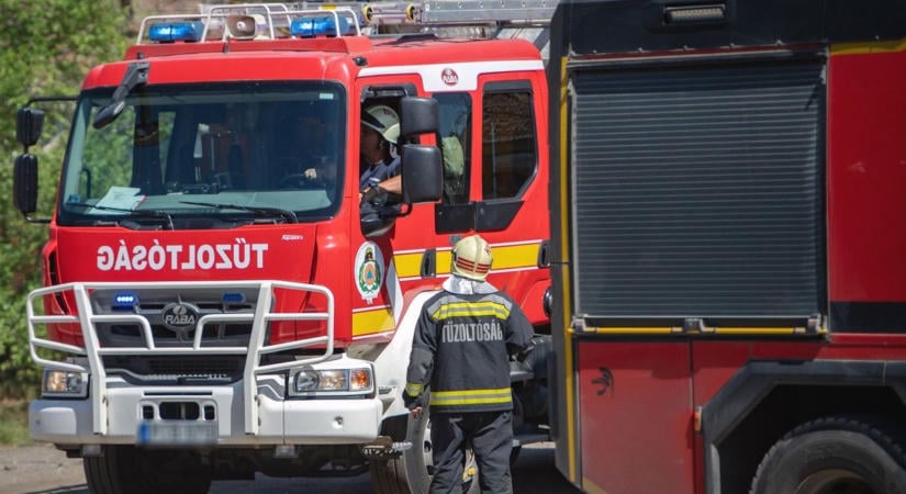 Árokba csapódott egy nyerges vontató Szabolcsban