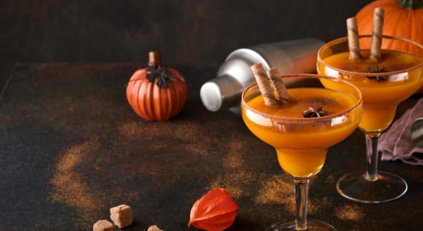 5 koktél, amit remekül feldob a pumpkin spice fűszerkeverék