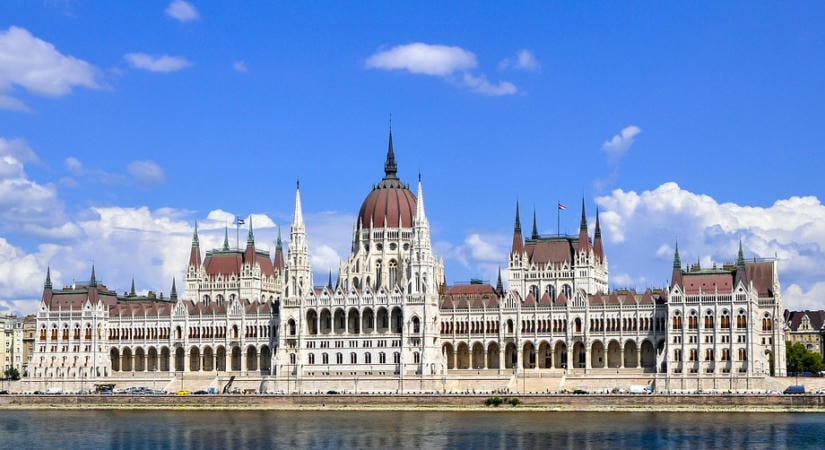 Közölte az Országgyűlés sajtóirodája, miért nem engedték be a Partizánt