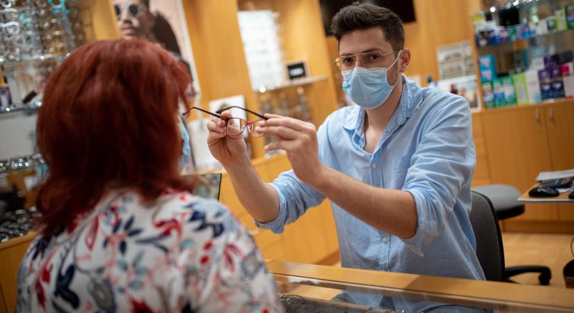 Hatalmas felelőtlenség másokkal szemben, ha maszk nélkül járunk