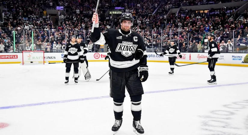 NHL: a Kings szobrot állít és visszavonultatja Kopitar mezszámát