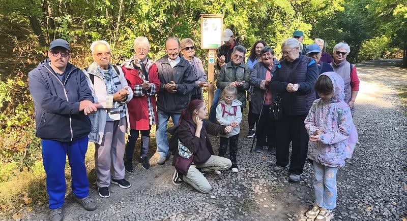 Ahol nem a kilométer számít: látássérültek kardiótúrája Szentendrén