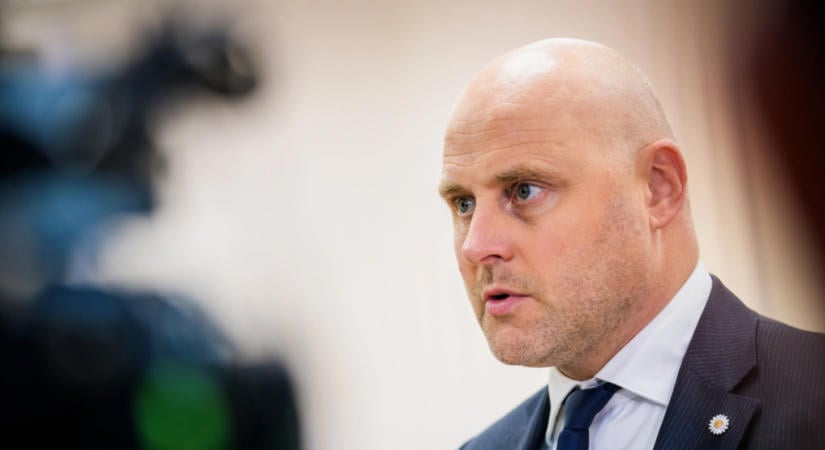 Újraválasztották a lett miniszterelnököt