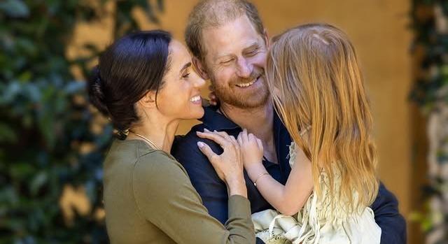 Mégis csatlakozik hozzá a családja? Nincs kizárva, hogy Harry herceg gyerekei Londonba utaznak
