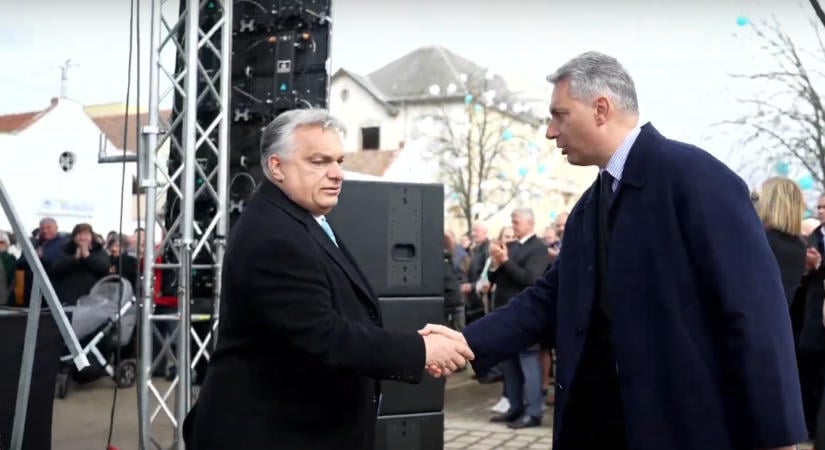 Orbán Viktor is országjárásba kezd, de nem áll ki közvetlen a nép elé – Lázár János is jelen volt az eddigi két helyszínen