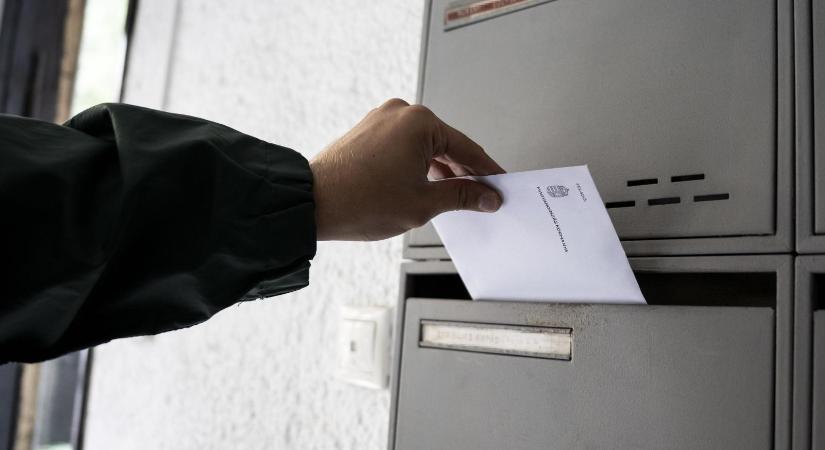 K-Monitor: Nyomoz a rendőrség a nem létező Tisza-adóról szóló fideszes nemzeti konzultáció miatt