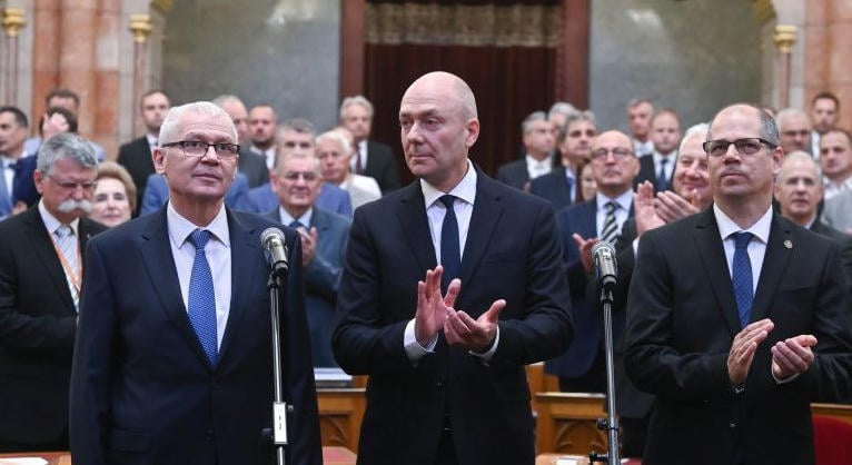 Baráti tűznek nevezték az ügyészségen, ha egy fideszes állított valótlanságot a szervezetről