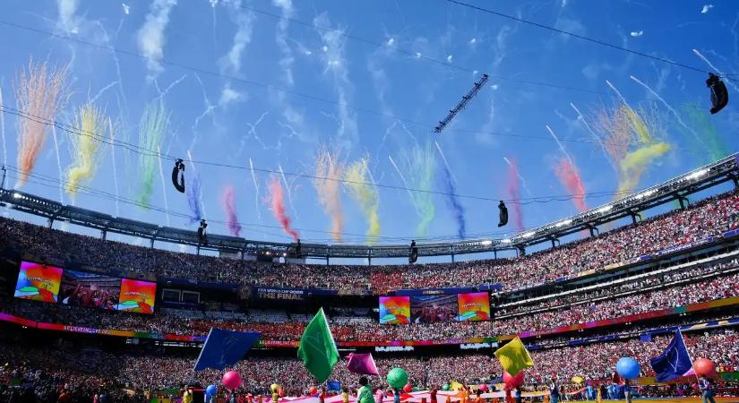 Madonna, Justin Bieber, Shakira és a BTS lépett fel a vb-döntő félidejében