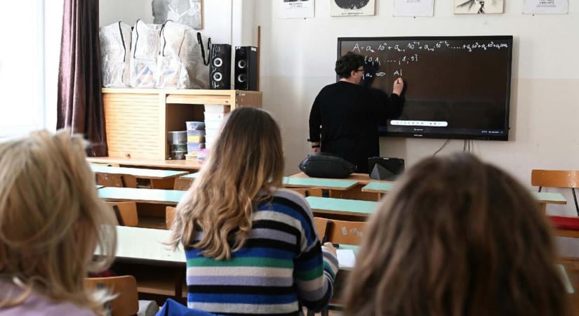 PISA 2025: Az új funkcionális analfabéták a középosztálybeli és az elit családok gyerekei