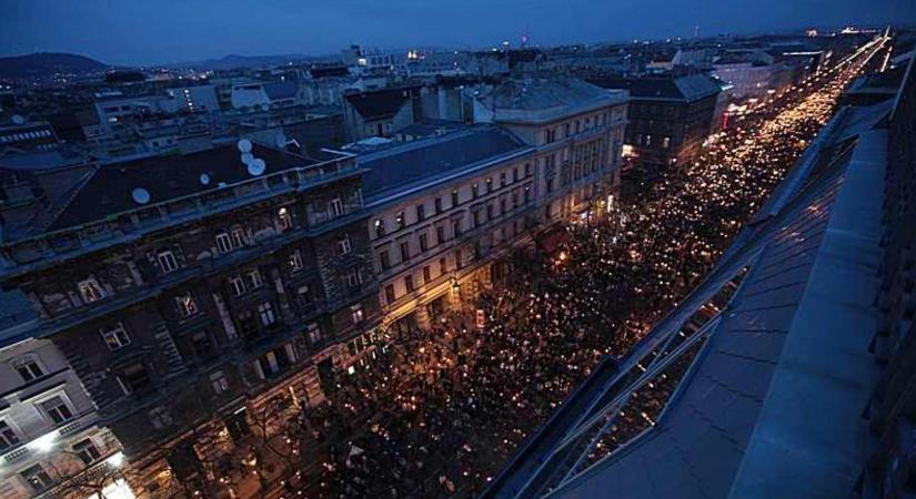 Tízéves a Békemenet – Bencsik András írása