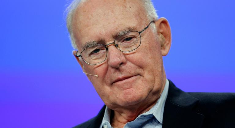 Meghalt az elektronika legendás alakja, Gordon Moore