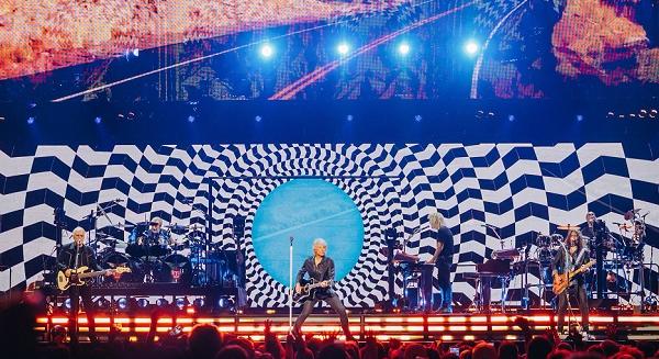 Elindult a Bon Jovi visszatérő turnéja (videó)
