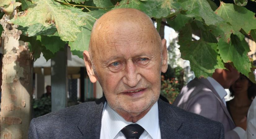 Drámai hír: visszatért Reviczky Gábor rákja, el kellett búcsúznia a színpadtól