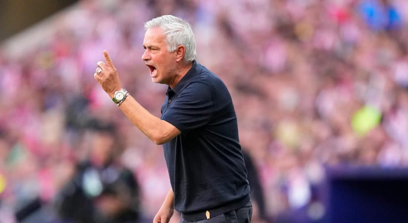„Egyértelmű piros lapok…” – Mourinho képi bizonyítékokkal „bírózott” az elveszített rangadó után