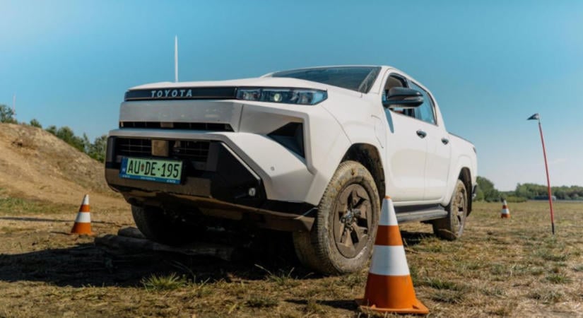 Van helye az elektromos pickupnak a gazdaságban? Kipróbáltuk az új Hiluxot  VIDEÓ