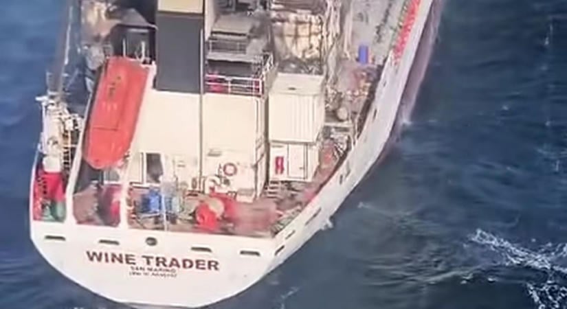 Nyolc tengerész tűnt el Románia partjainál, miután tűz ütött ki egy tartályhajón