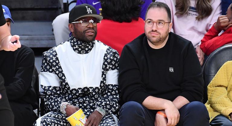 „Robin Hood” 55 milliárd forintnyit lophatott Floyd Mayweather sztárbokszolótól