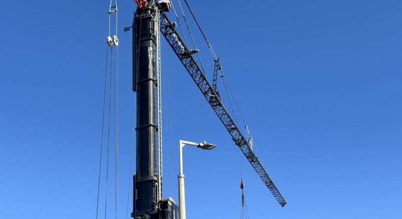 Korszerűsítik a Balaton Plaza klímaberendezéseit – ezért volt szükség a darura
