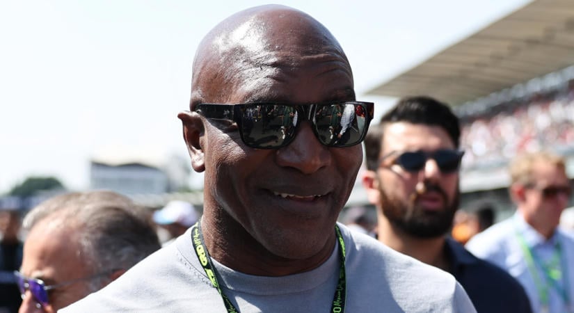 Evander Holyfield társaságában adták át a BVSC padelarénáját