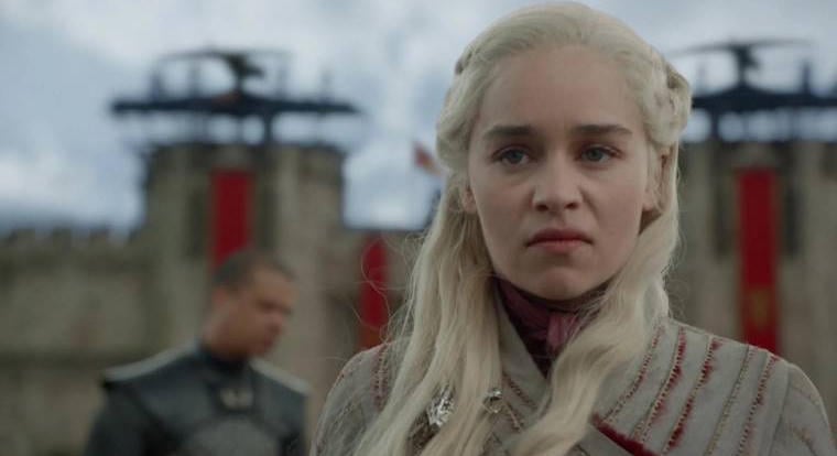 Kéretlen tanács mindenkinek, akinek Emilia Clarke-hoz hasonlóan elveszi az életkedvét az Instagram