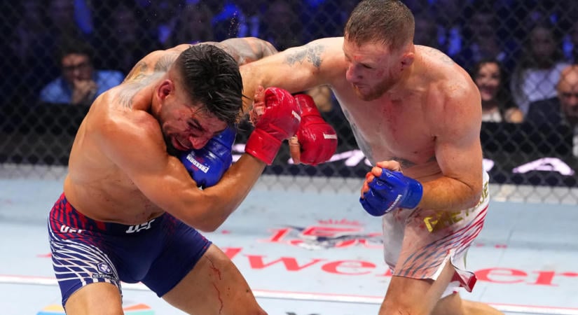 Ilia Topuria csalással vádolta meg Justin Gaethje-t: "valami furcsa dolgot tett a kesztyűire"