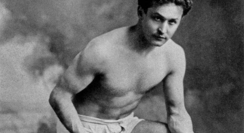 Harry Houdini rejtélyes végzete: Halloween éjszakáján halt meg a szabadulóművész