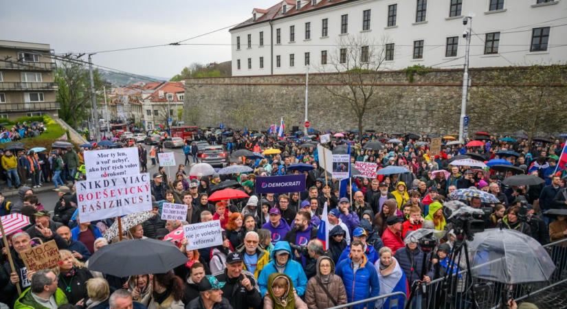 Ipsos: tízezer Magyar Szövetség-szavazó landolhatott a PS-nél
